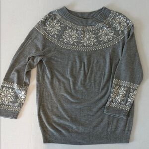 Talbots Women’s Petite Med Grey Pullover Beaded Snowflakes Soft Lambswool Blend
